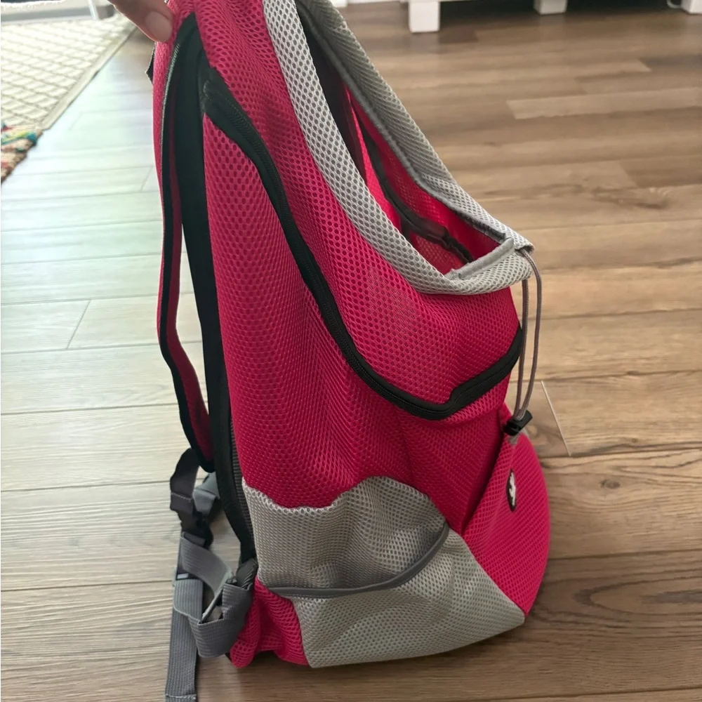 Wuffie large pink pet backpack/carrier for dogs up to 26 lbs. NEW